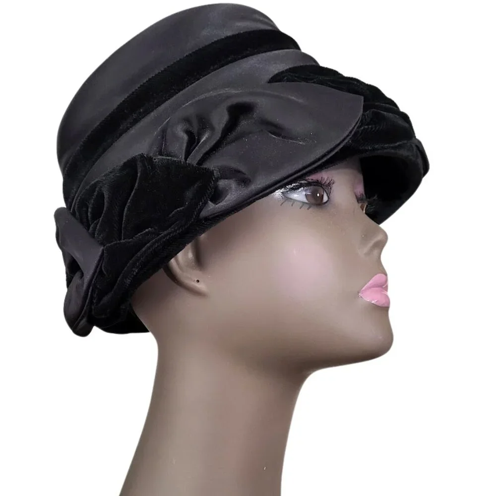 VINTAGE 50's 60's Union Made Black Velvet & Gray Bow Hat - Women's Size 20-21" - Picture 2 of 9